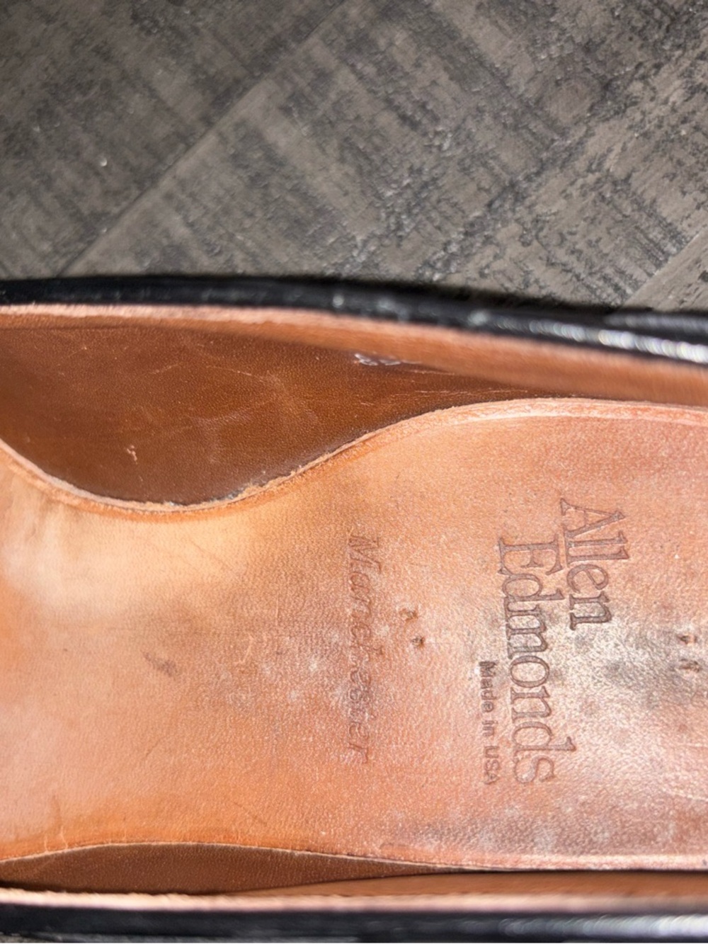 Allen Edmonds Manchester tassel loafers in black calfskin leather SZ 8.5 - Picture 11 of 11